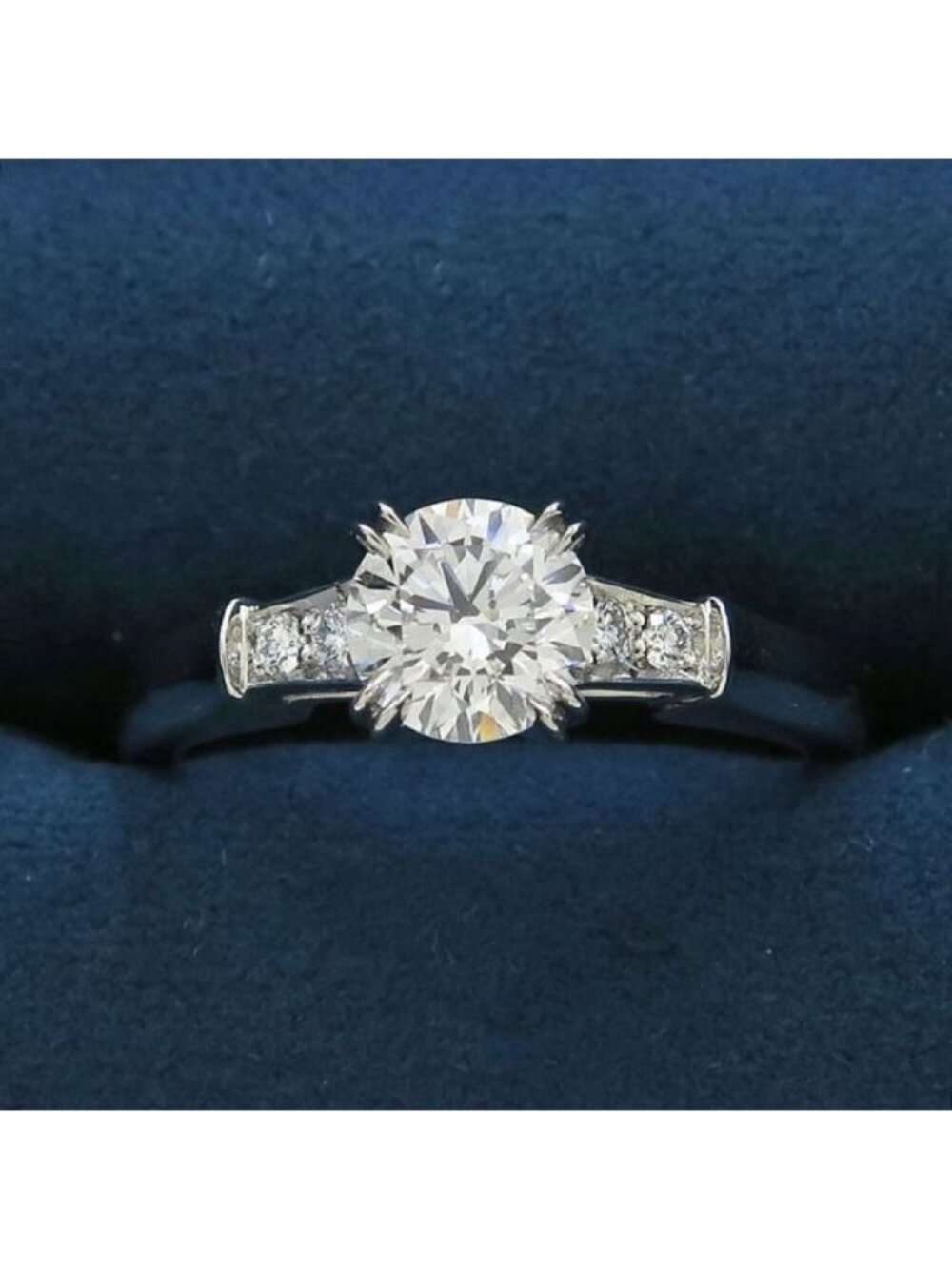 Harry Winston Round Cut Tristo Ring